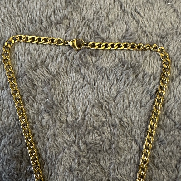 Gold Chain Necklace - Picture 6 of 6